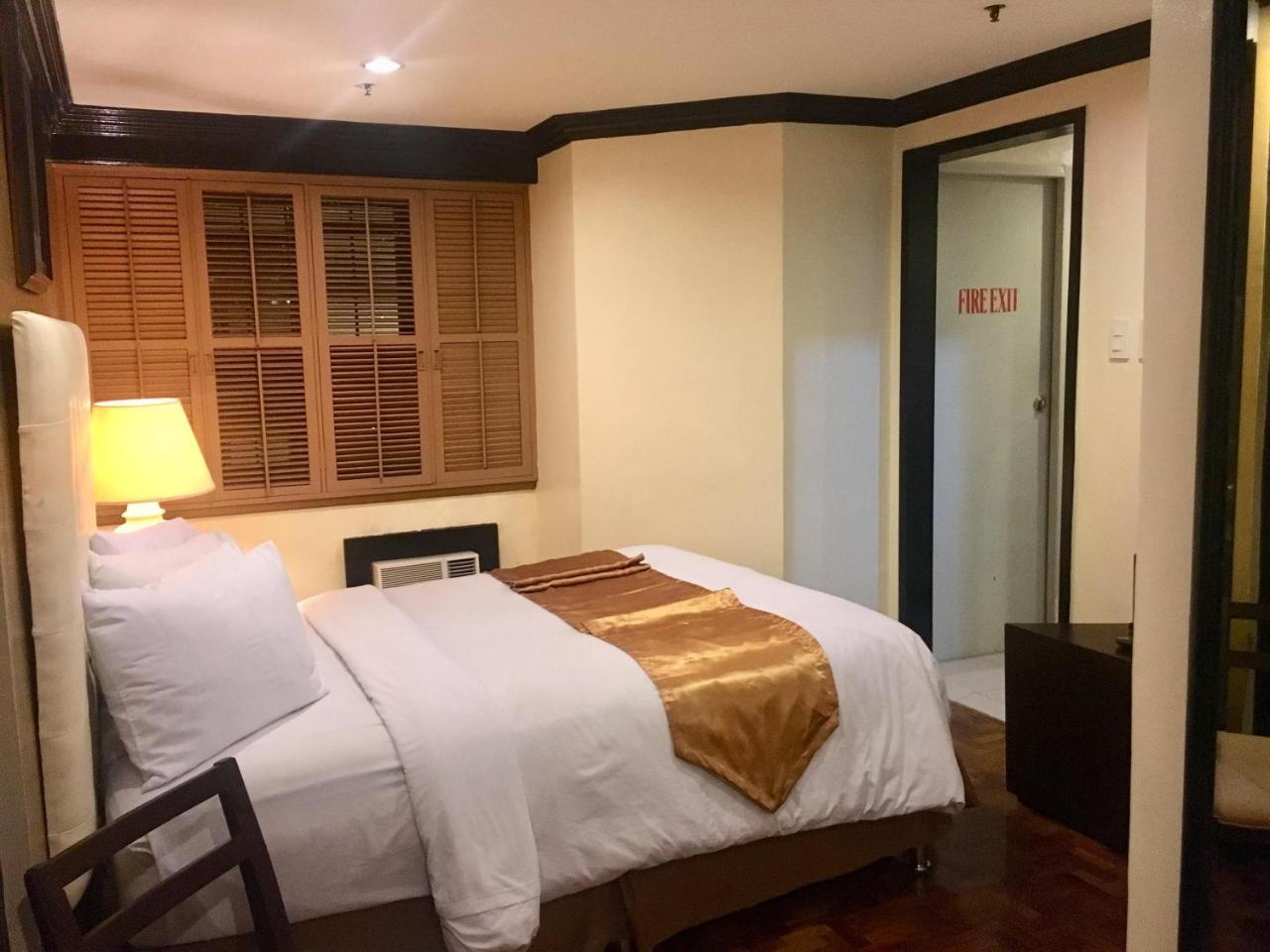 Lourdes Suites Makati City Exterior photo